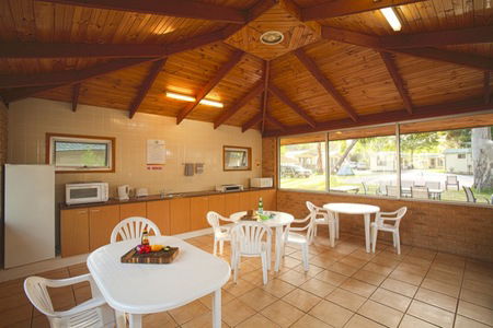 Crystal Brook Tourist Park - South Australia Travel 2