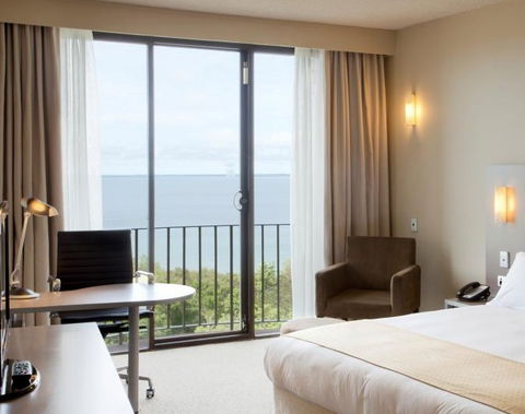 DoubleTree By Hilton Darwin Esplanade - South Australia Travel 0
