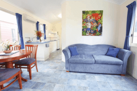 King Reef Resort Hotel - thumb 3