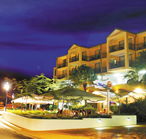 Airlie Beach Hotel - South Australia Travel