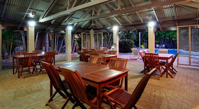 Comfort Inn & Suites Trinity Beach Club - South Australia Travel 1