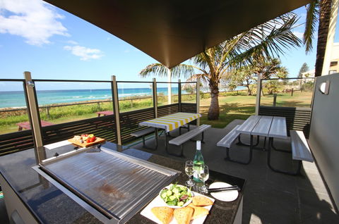 San Simeon Beachfront Apartments - South Australia Travel 3