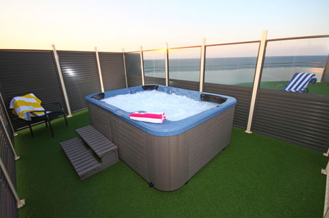 San Simeon Beachfront Apartments - South Australia Travel 4