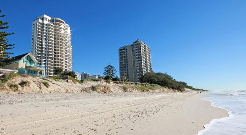 Xanadu Main Beach - South Australia Travel 1