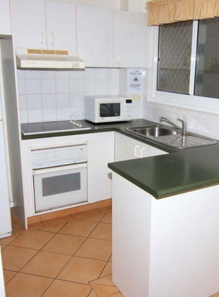 Beach Lodge Apartments - South Australia Travel 2