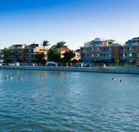 Pelicans Nestle Inn - South Australia Travel