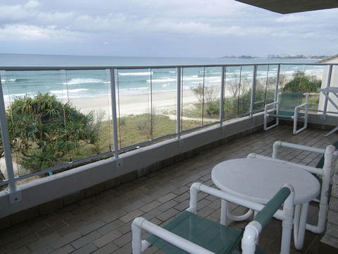 Pacific Surf Absolute Beach Apartments - South Australia Travel 8