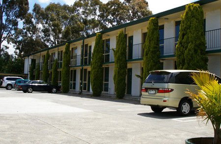 Mulgrave Court Motor Inn - South Australia Travel 0