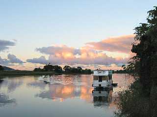 Tweed River Houseboats - South Australia Travel 0