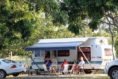 Aussie Outback Oasis Cabin And Van Village - South Australia Travel 2