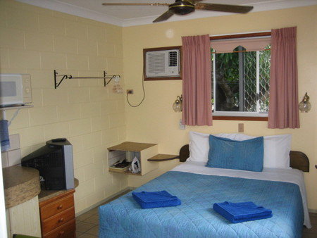 Paradise Court Holiday Units - South Australia Travel 3