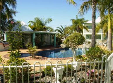 Reef Adventureland Motor Inn - South Australia Travel 0