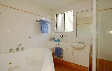 Best Western Macquarie Barracks Motor Inn - South Australia Travel 3