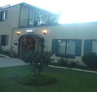 Golden Harvest Motel - South Australia Travel