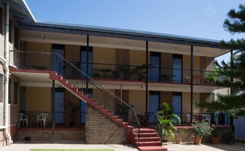 Barramundi Lodge - South Australia Travel 3