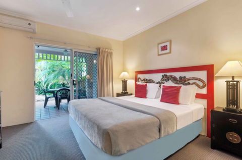 The Villas Palm Cove - South Australia Travel 3