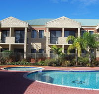 Country Comfort Inter City Perth Hotel  Apartments - South Australia Travel