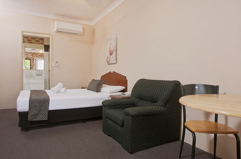 Airport Clayfield Motel - South Australia Travel 1