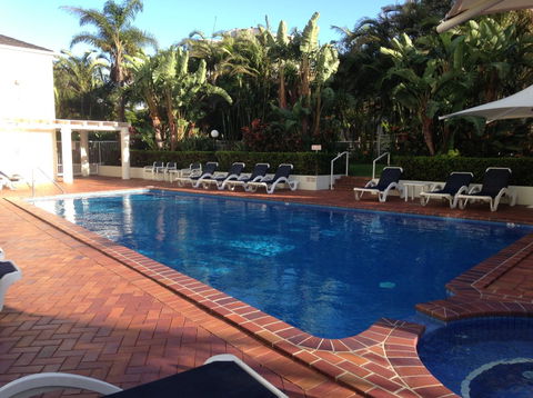 Crest Apartments - South Australia Travel 2