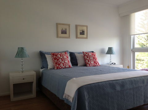 Crest Apartments - South Australia Travel 4