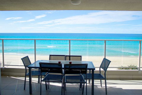 Pacific Surf Absolute Beach Apartments - South Australia Travel 4