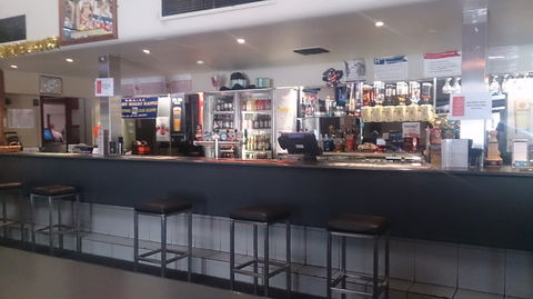 Settlers Hotel - South Australia Travel 0