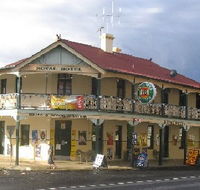 Royal Hotel Mandurama - South Australia Travel