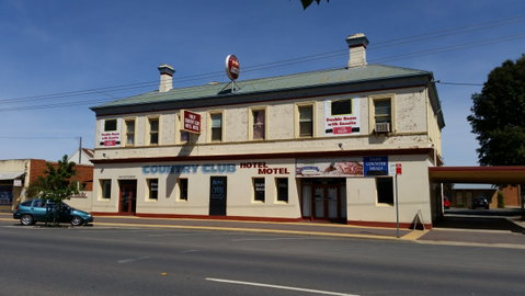 Country Club Hotel Motel - South Australia Travel 0