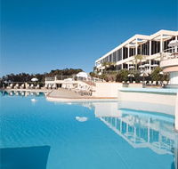 Absolute Beachfront Opal Cove Resort - South Australia Travel