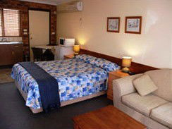 Hills Of Gold Motel - South Australia Travel 1