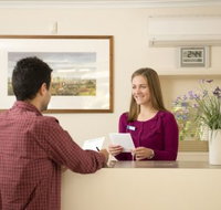 Golden Chain Welcome Inn 277 - South Australia Travel