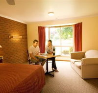 AAt 28 GOLDSMITHGolden Chain Motel - South Australia Travel