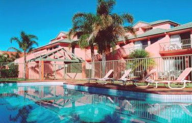 Tuscany Apartments - South Australia Travel 0