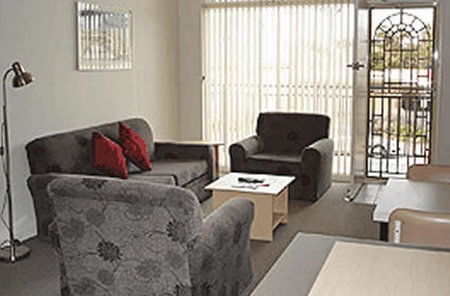 Glenelg Holiday Apartments-Corfu - South Australia Travel 2