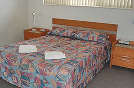 Glenelg Holiday Apartments-Corfu - South Australia Travel 3