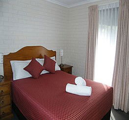 Capri Apartments - South Australia Travel 1