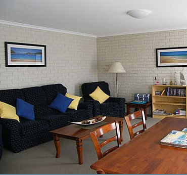 Capri Apartments - South Australia Travel 3