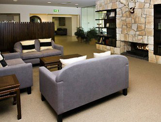 Mercure Clear Mountain Lodge - South Australia Travel 0