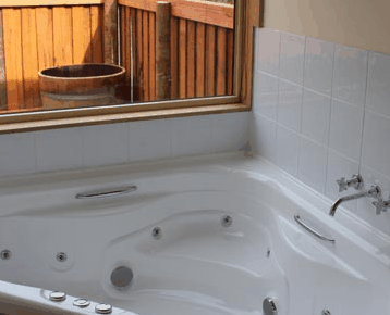 Tullah Lakeside Chalets - South Australia Travel 2