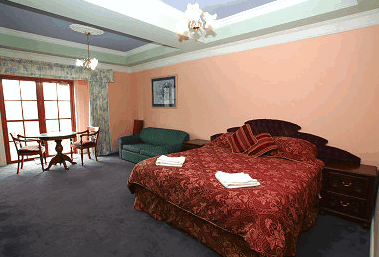 Hatchers Manor - South Australia Travel 0