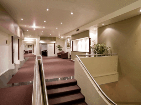 Hotel Grand Chancellor - South Australia Travel