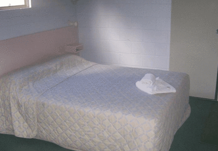 Overflow Motor Inn - South Australia Travel 3