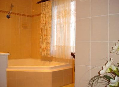 Lake Front Motel - South Australia Travel 5