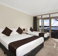 Waters Edge Country Comfort - South Australia Travel