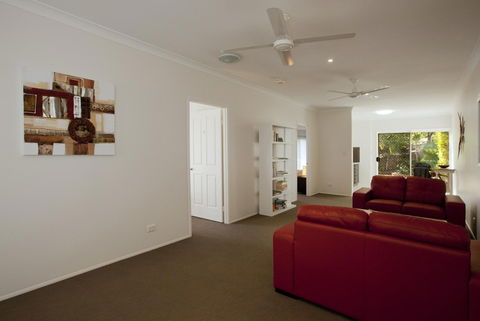 Mt Coolum Retreat - South Australia Travel 1