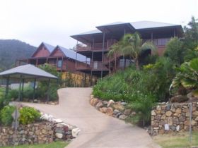 Nara Beach House - South Australia Travel 0