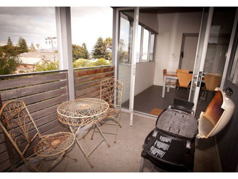 Hanover Bay Studio Apartments - South Australia Travel 2