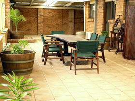 Escape To Willunga - South Australia Travel 0