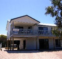 Acacia Beach House - South Australia Travel