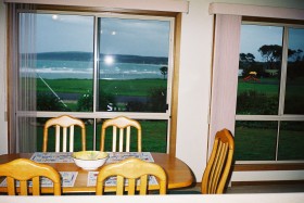 Emu Bay Sea Breeze - South Australia Travel 0